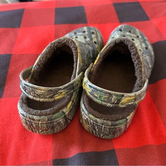 Camouflage Clogs Crocs - Picture 3 of 4